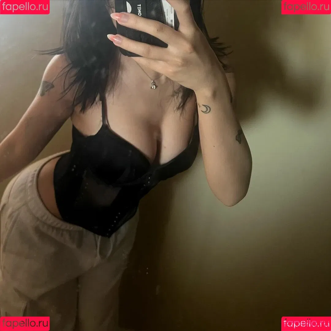aimeenyan Onlyfans Photo Gallery 