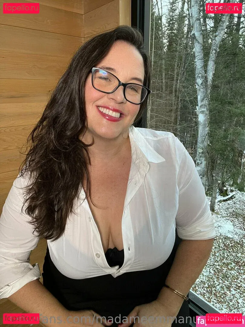 buxomemmanuellefree Onlyfans Photo Gallery 