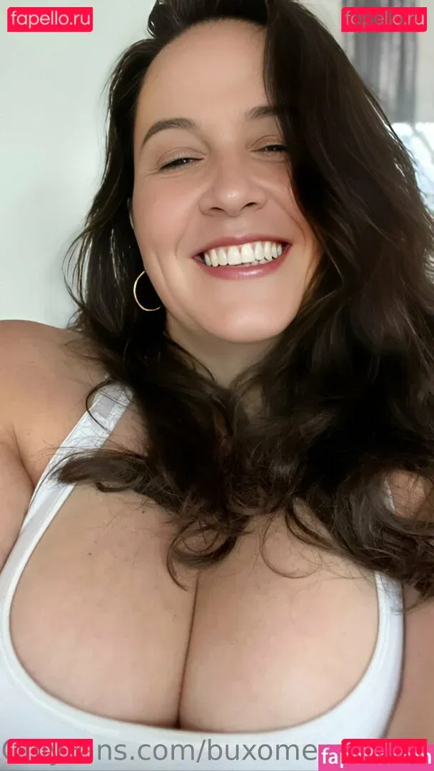 buxomemmanuellefree Onlyfans Photo Gallery 