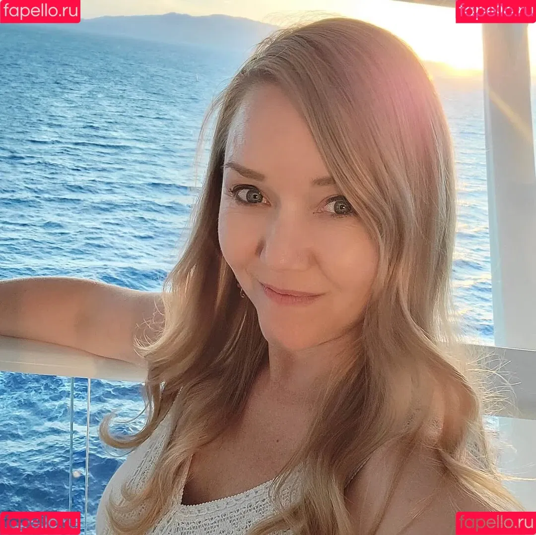 Crystal Sunshine Onlyfans Photo Gallery 