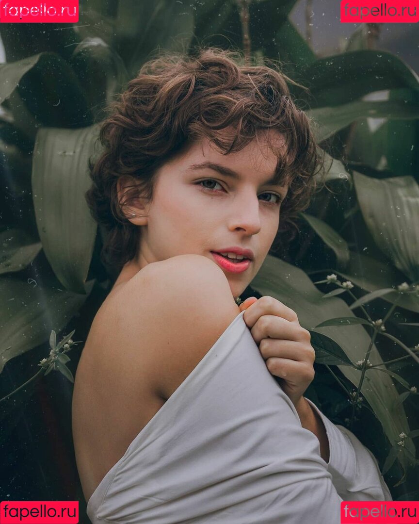 Karina Martins Nude Onlyfans Photo 8