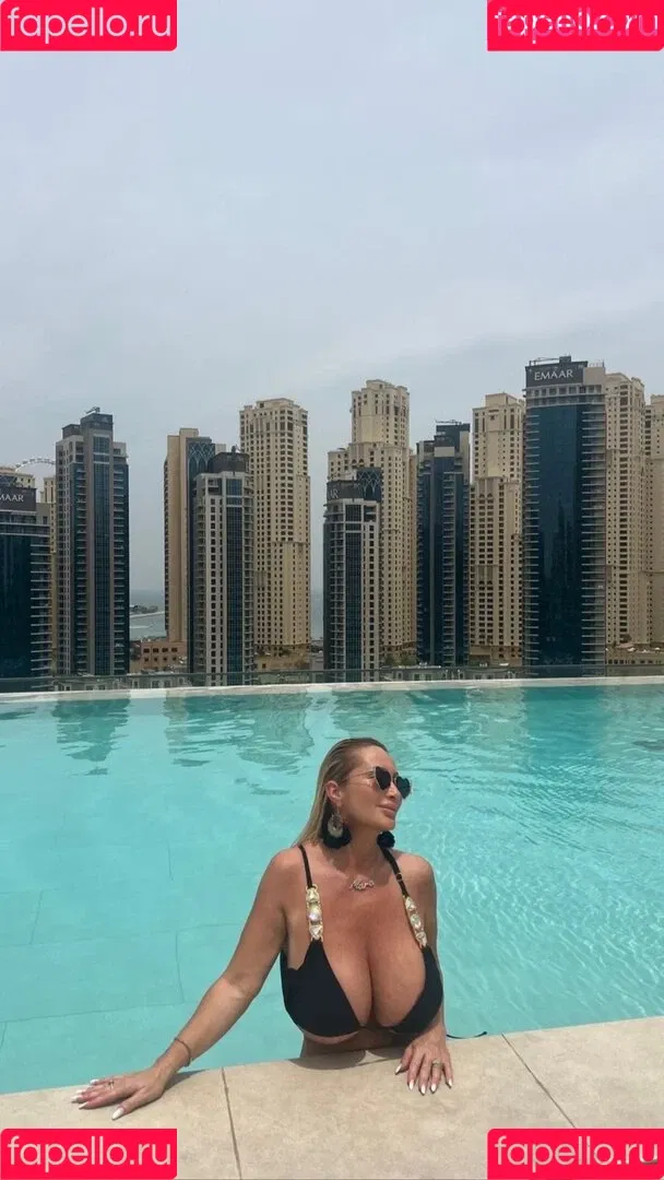 Mara Traversi Onlyfans Photo Gallery 