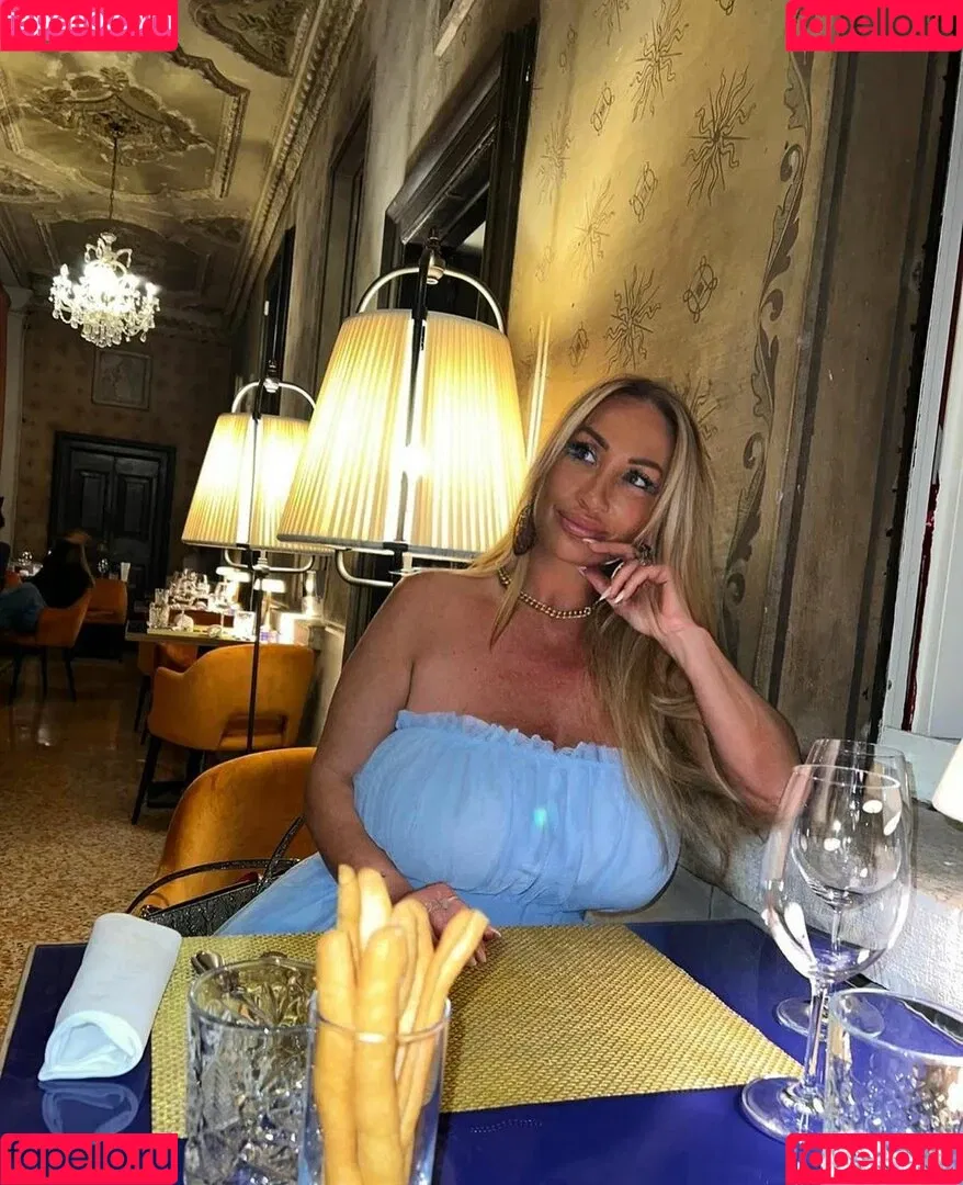 Mara Traversi Onlyfans Photo Gallery 