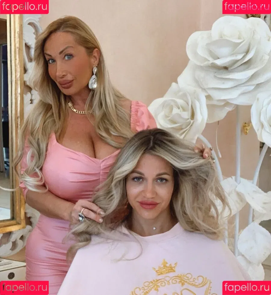 Mara Traversi Onlyfans Photo Gallery 