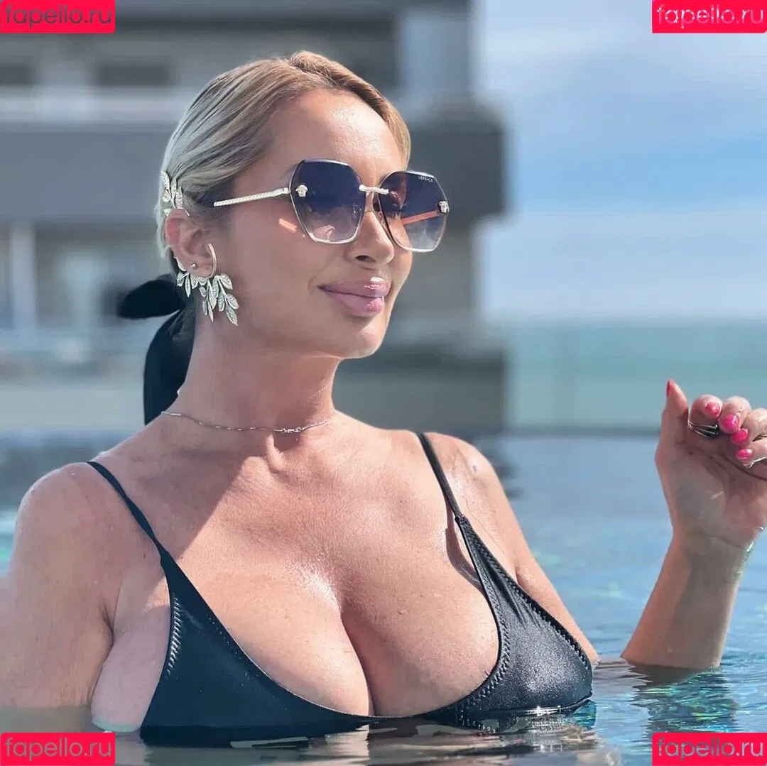 Mara Traversi Onlyfans Photo Gallery 
