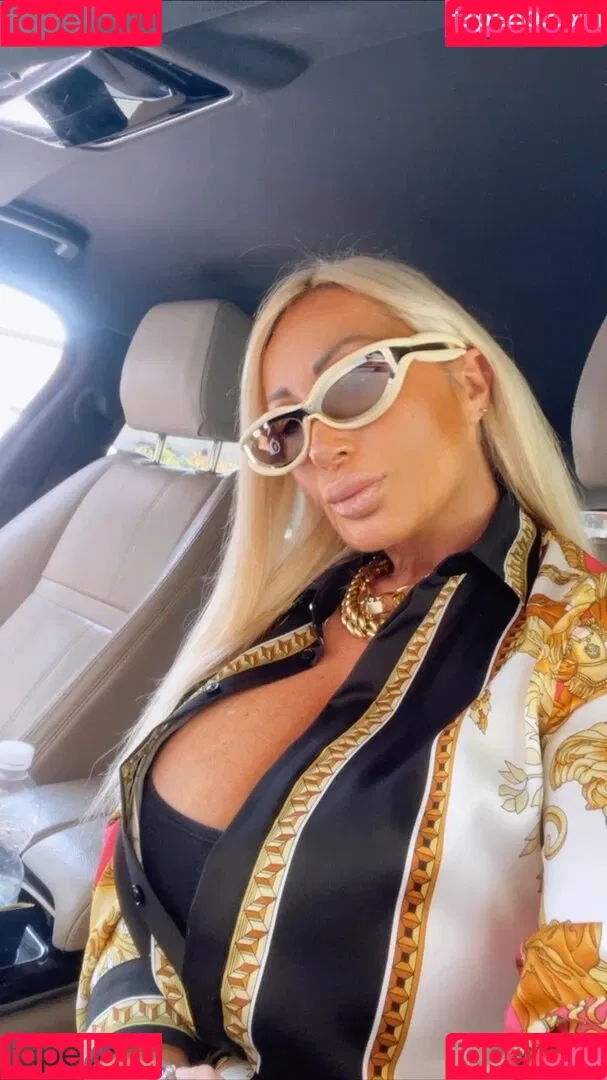 Mara Traversi Onlyfans Photo Gallery 