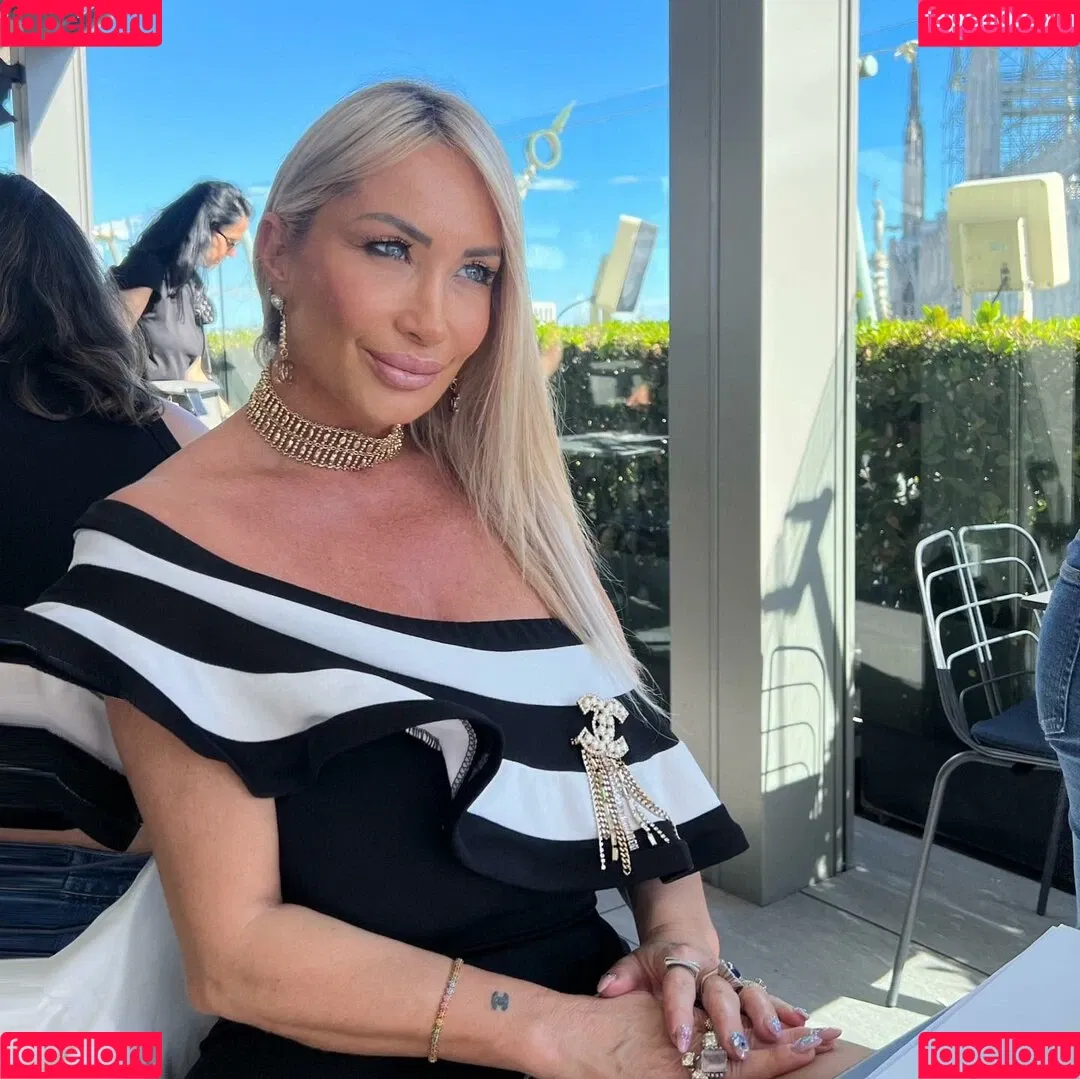 Mara Traversi Onlyfans Photo Gallery 
