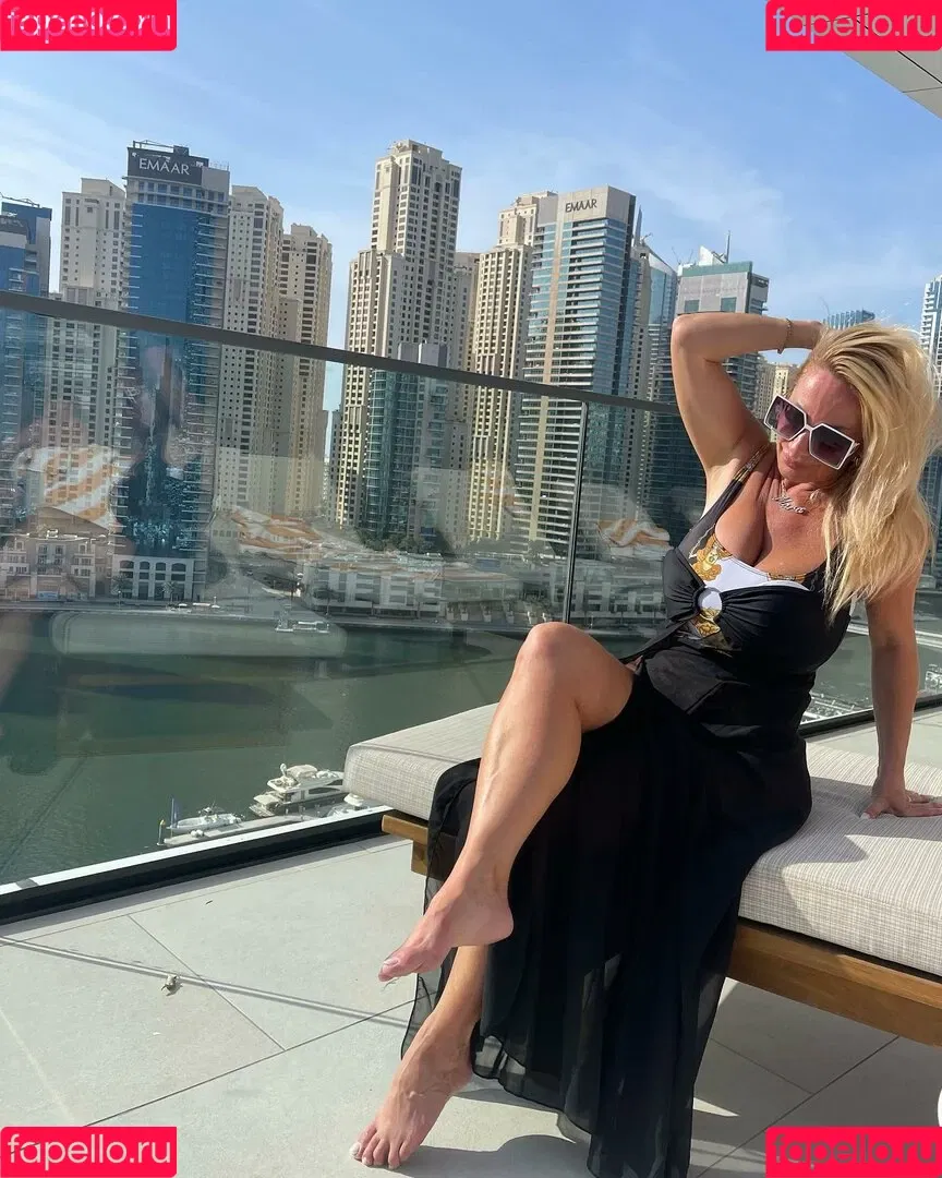 Mara Traversi Onlyfans Photo Gallery 