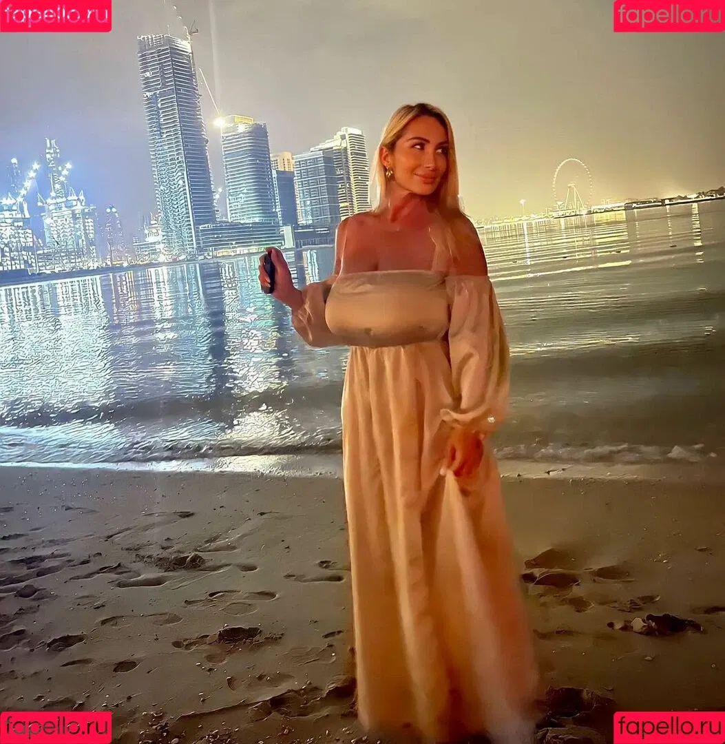Mara Traversi Onlyfans Photo Gallery 