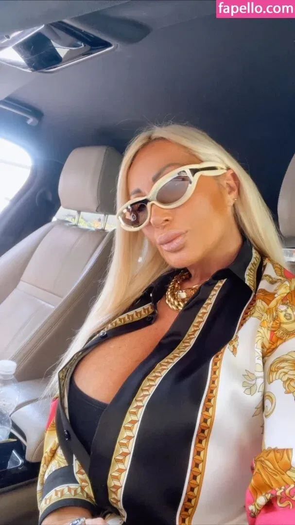 Mara Traversi Onlyfans Photo Gallery 