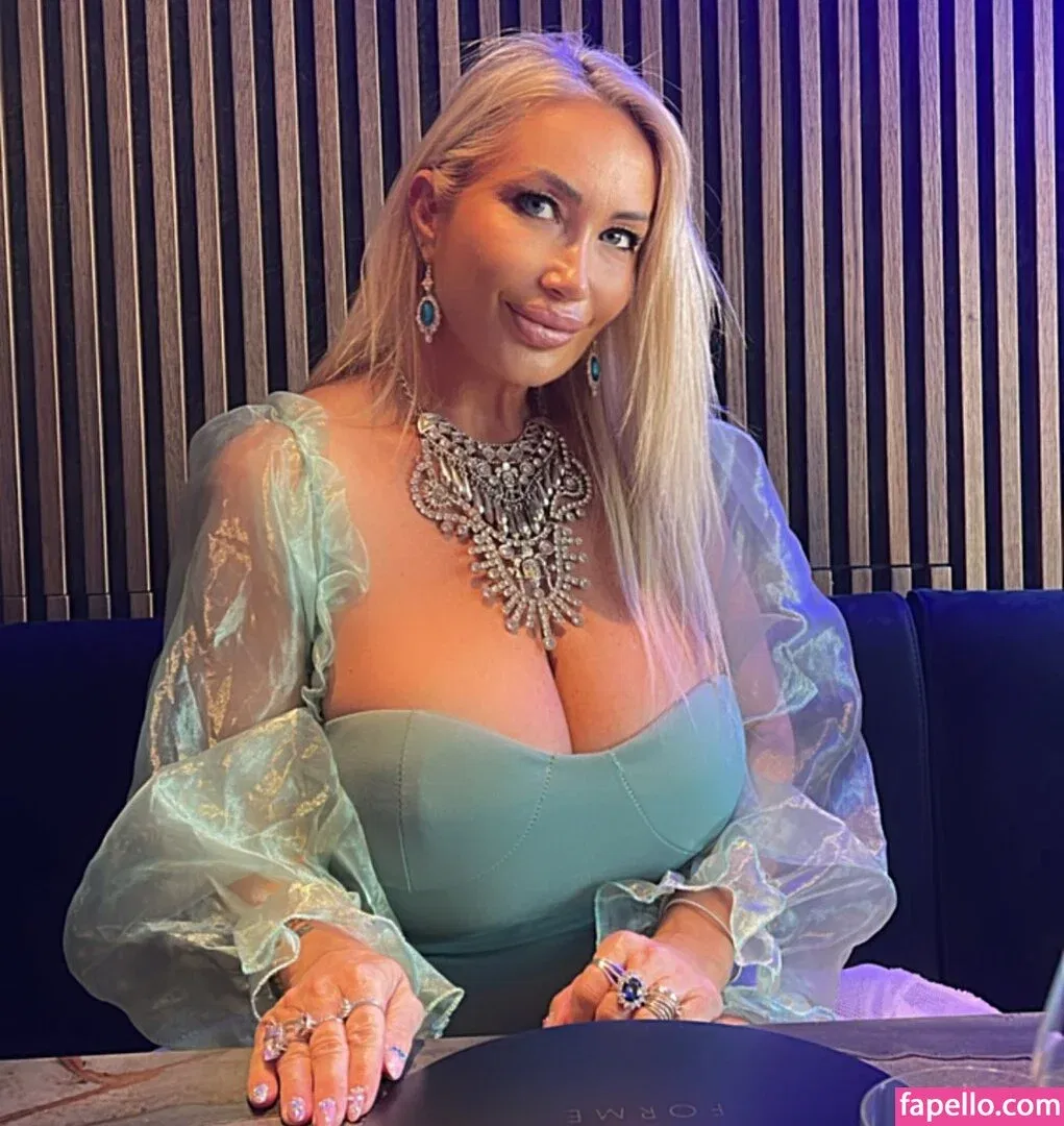 Mara Traversi Onlyfans Photo Gallery 