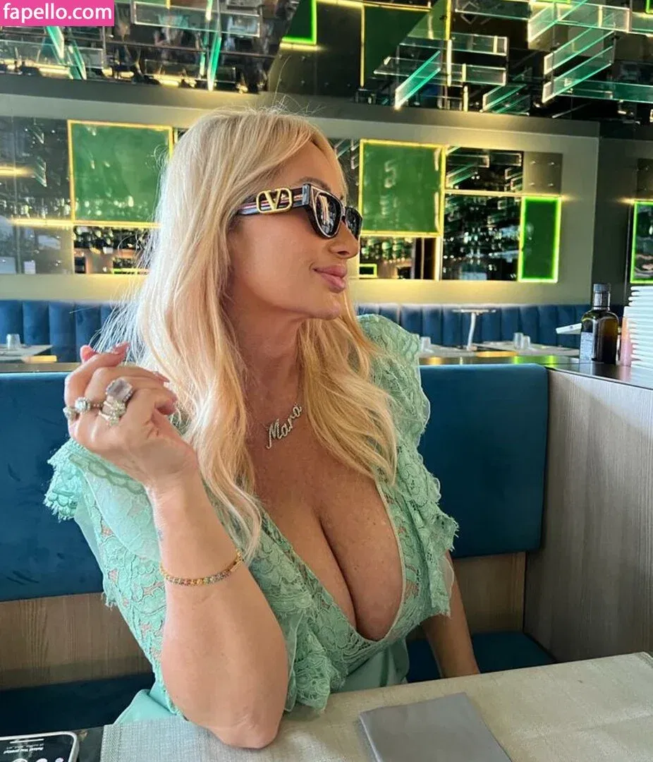 Mara Traversi Onlyfans Photo Gallery 