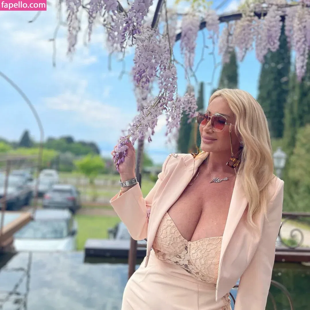 Mara Traversi Onlyfans Photo Gallery 