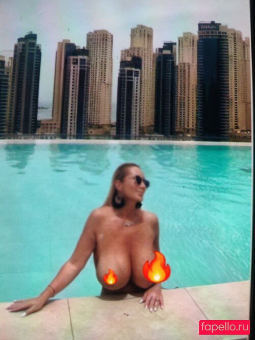 Mara Traversi Nude Onlyfans Photo 34