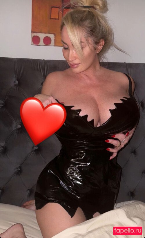 Mara Traversi Nude Onlyfans Photo 27