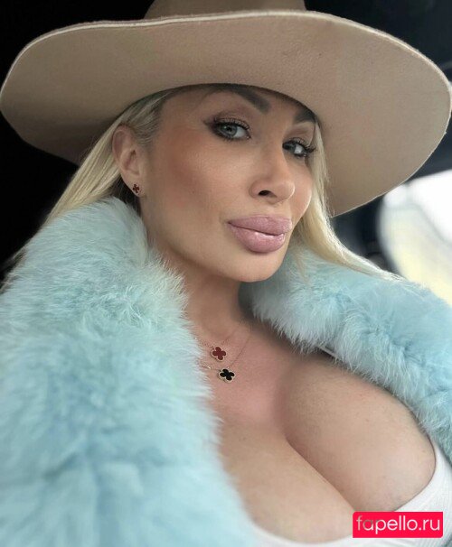 Mara Traversi Nude Onlyfans Photo 29