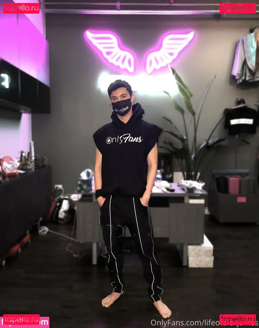 lifeofalexjames Onlyfans Photo Gallery 