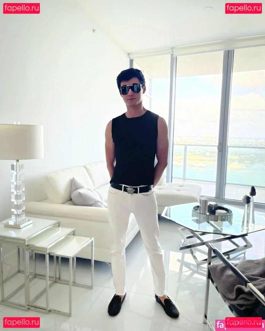 lifeofalexjames Onlyfans Photo Gallery 