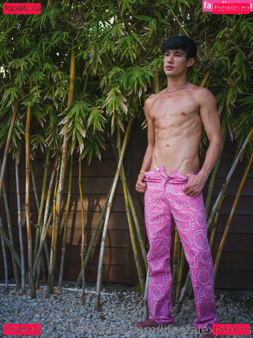 lifeofalexjames Onlyfans Photo Gallery 