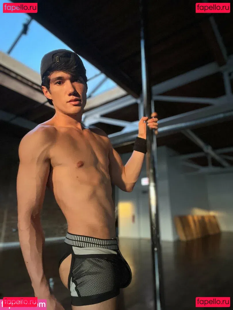 lifeofalexjames Onlyfans Photo Gallery 