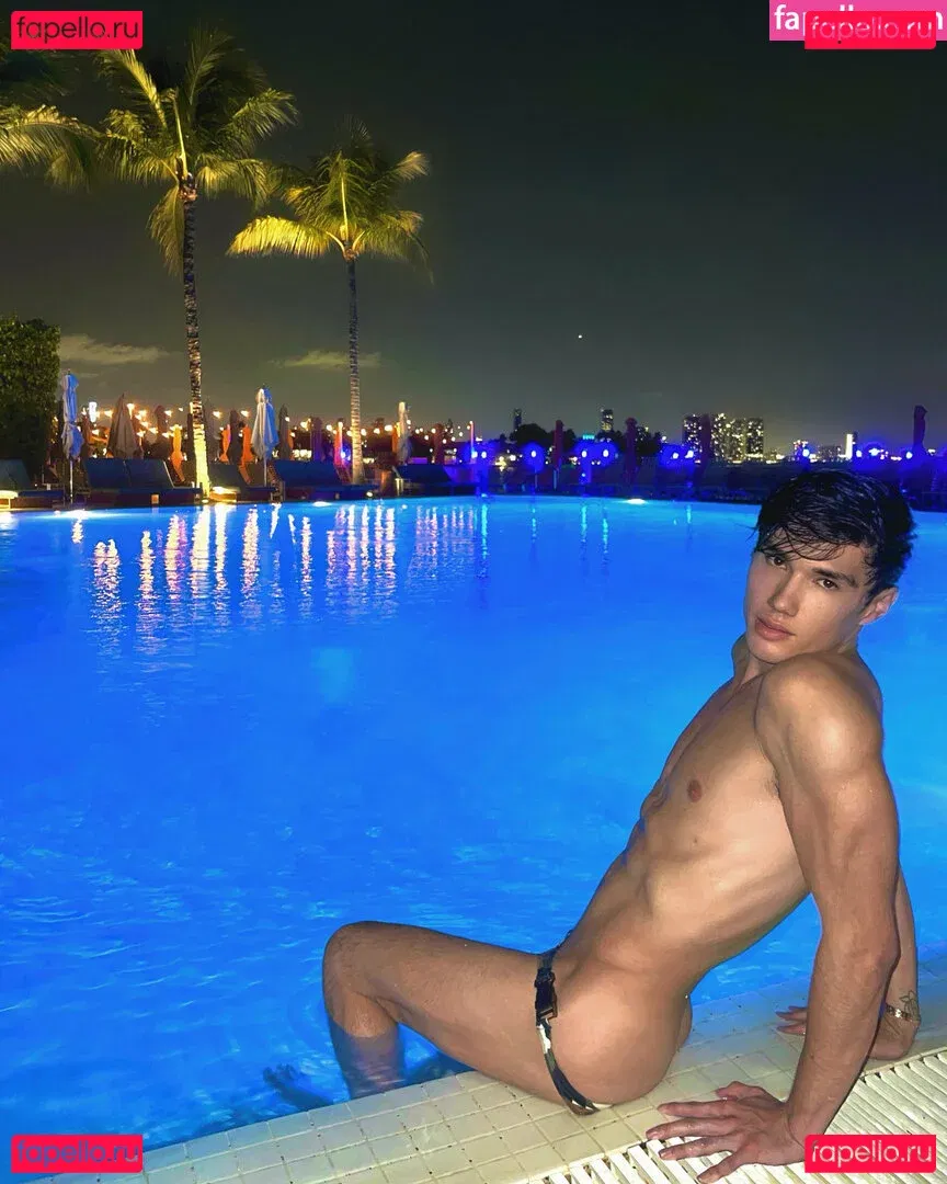 lifeofalexjames Onlyfans Photo Gallery 