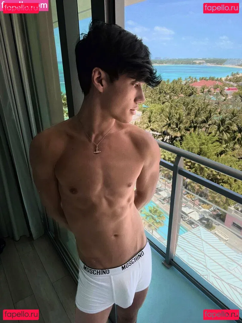 lifeofalexjames Onlyfans Photo Gallery 