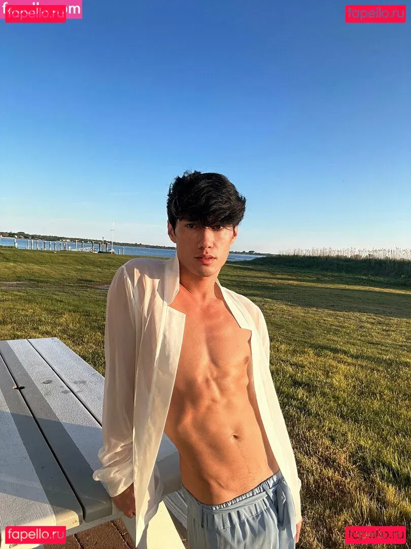 lifeofalexjames Onlyfans Photo Gallery 