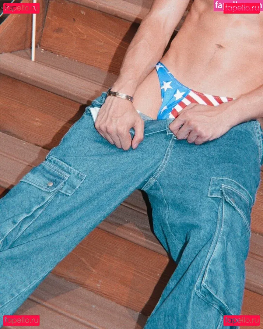 lifeofalexjames Onlyfans Photo Gallery 