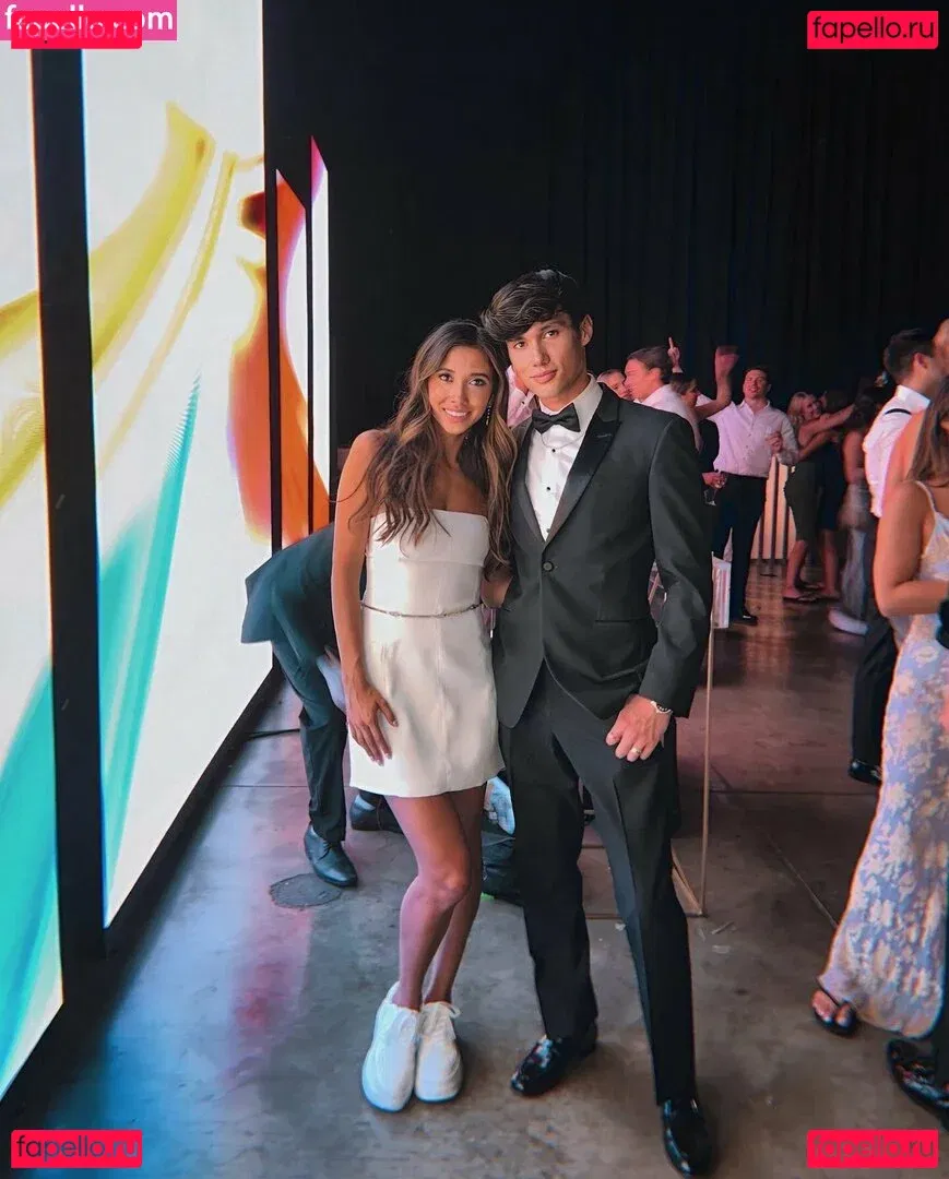 lifeofalexjames Onlyfans Photo Gallery 