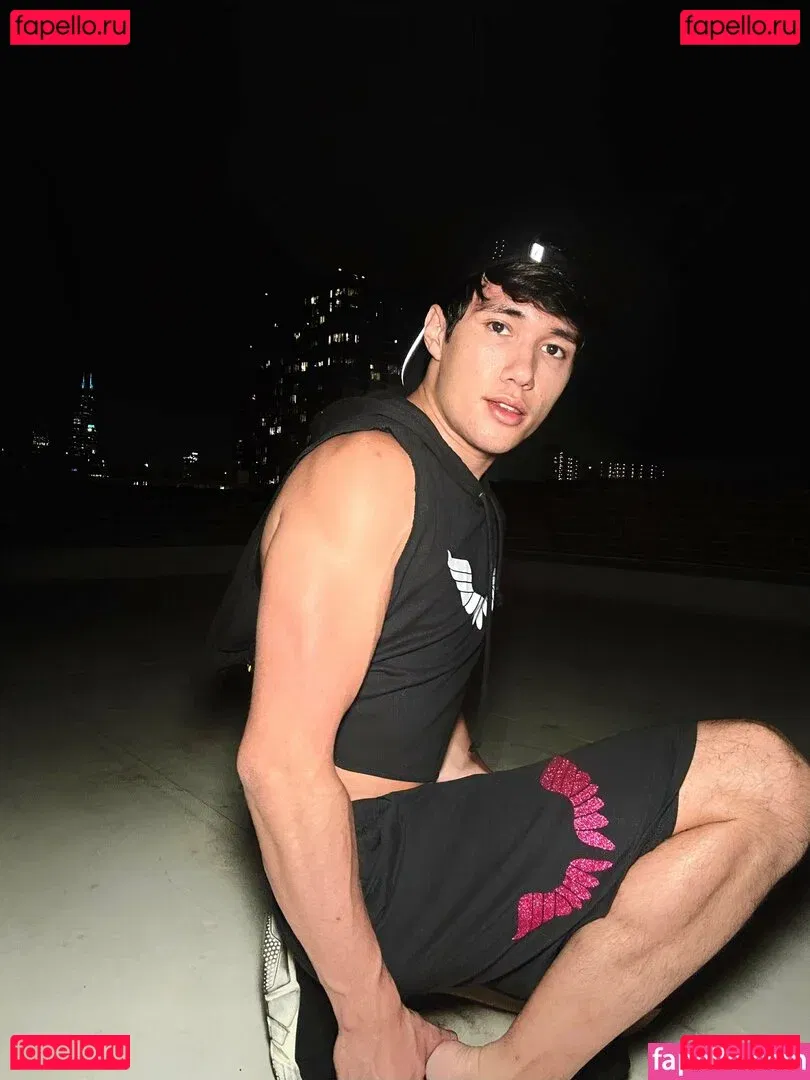 lifeofalexjames Onlyfans Photo Gallery 