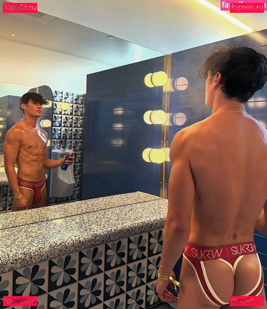 lifeofalexjames Onlyfans Photo Gallery 