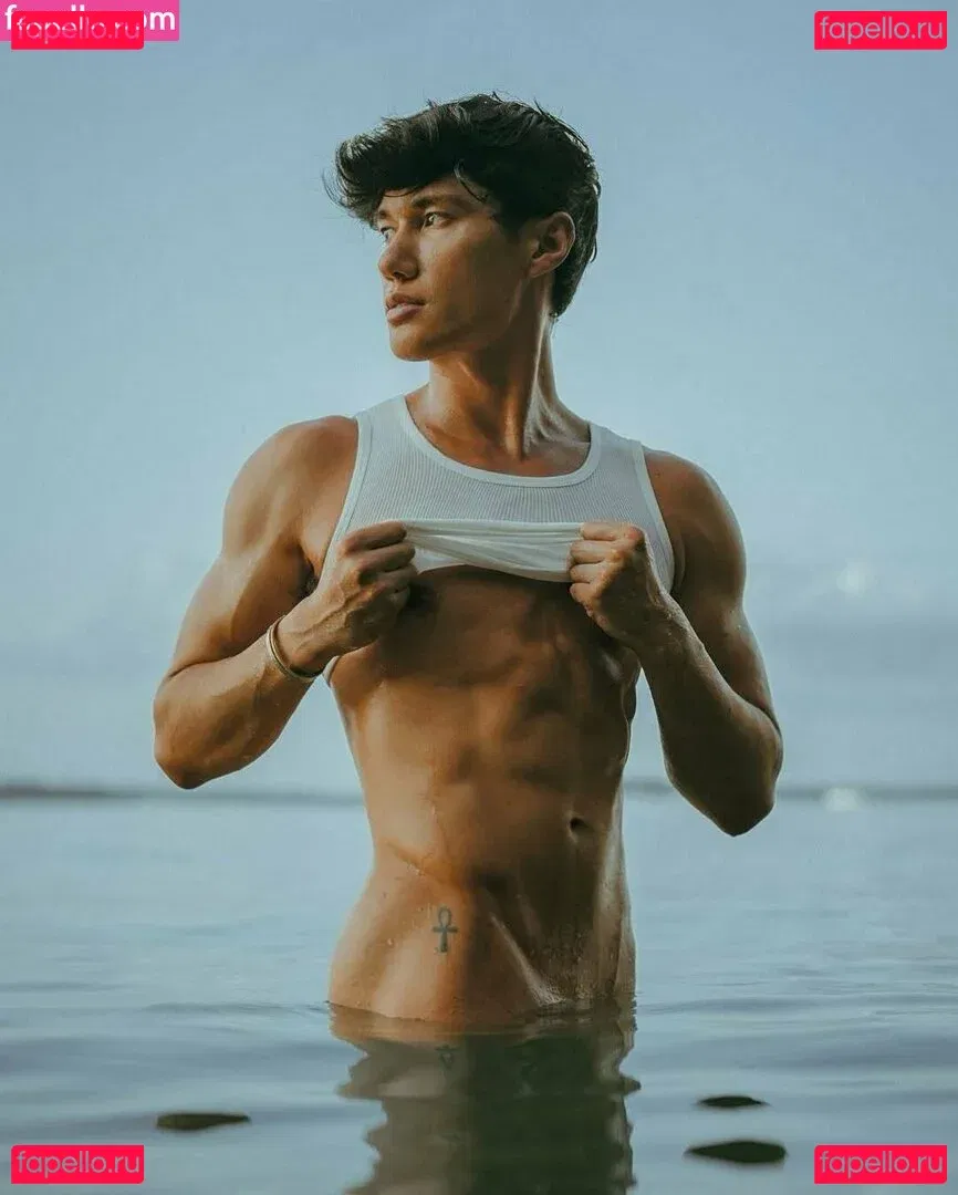 lifeofalexjames Onlyfans Photo Gallery 