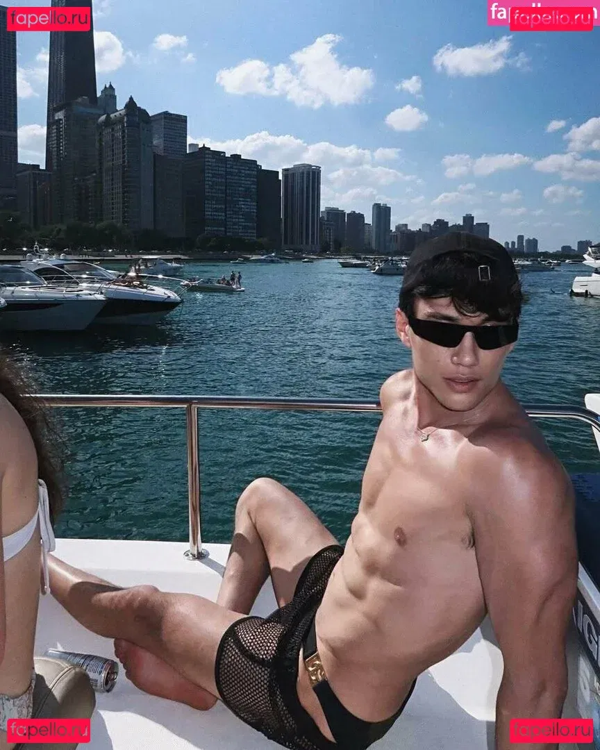 lifeofalexjames Onlyfans Photo Gallery 