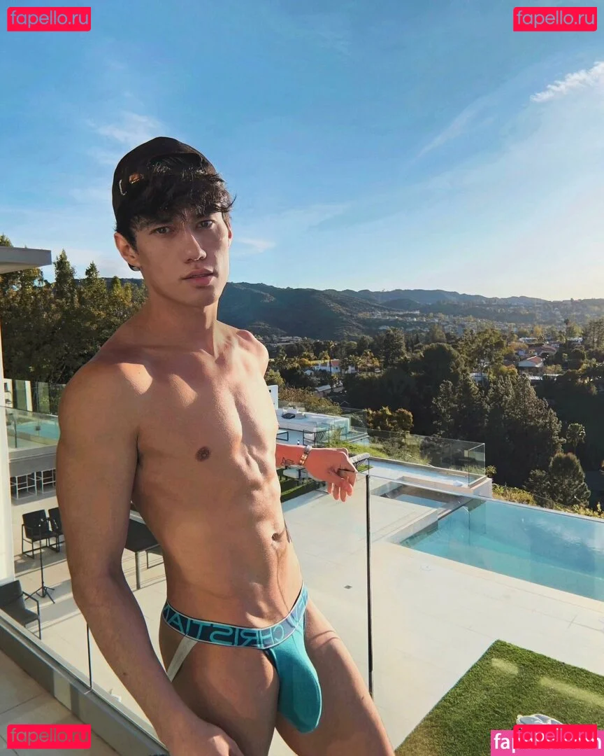 lifeofalexjames Onlyfans Photo Gallery 