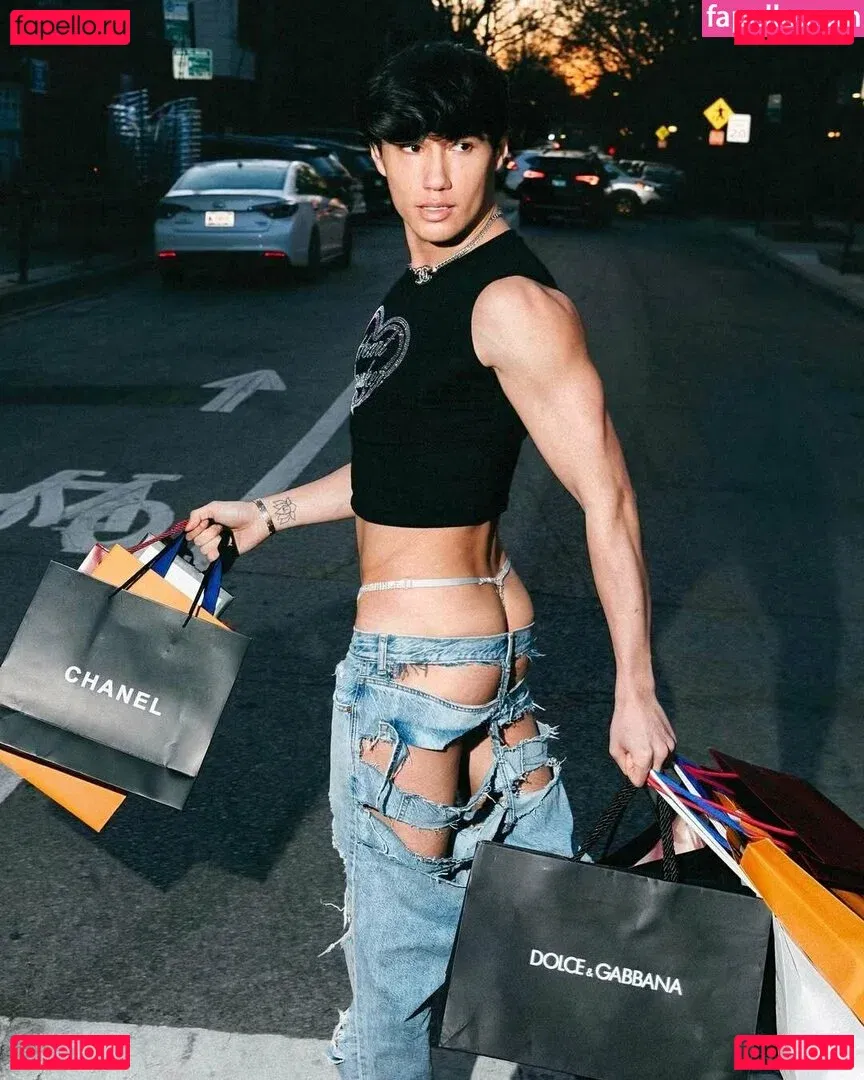 lifeofalexjames Onlyfans Photo Gallery 