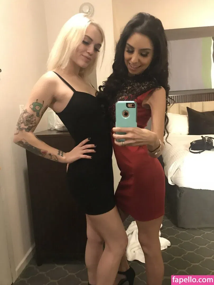 trinitystclair Onlyfans Photo Gallery 