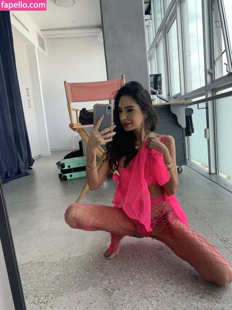 trinitystclair Onlyfans Photo Gallery 
