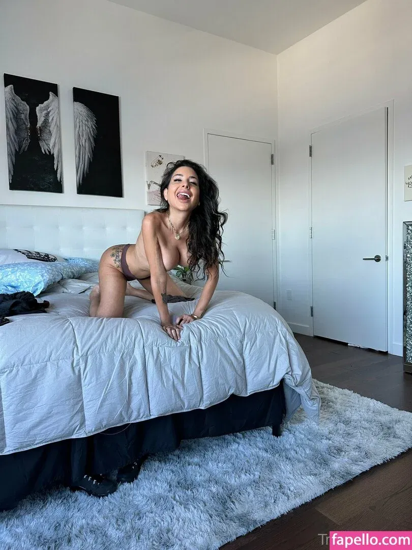 trinitystclair Onlyfans Photo Gallery 