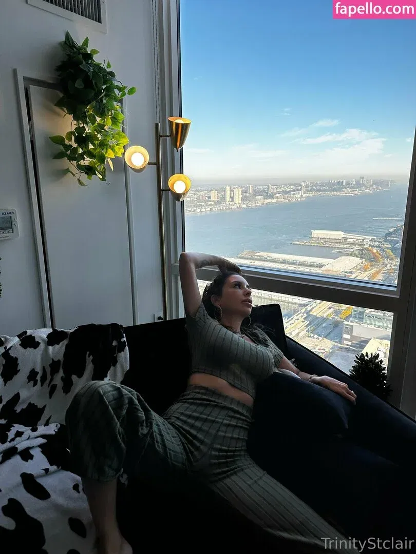 trinitystclair Onlyfans Photo Gallery 