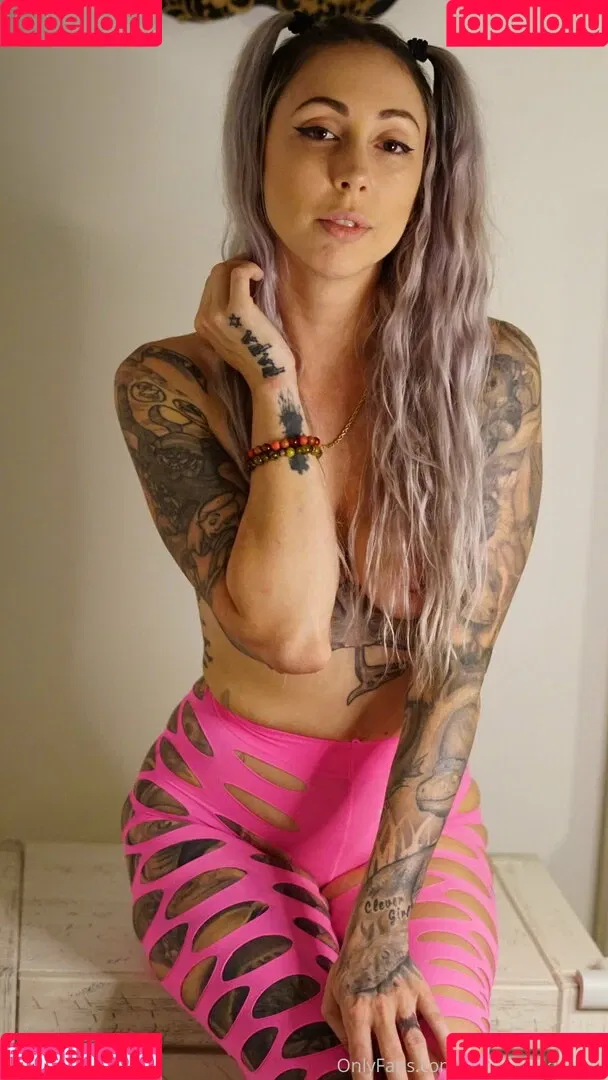 Miranda Lemur Onlyfans Photo Gallery 