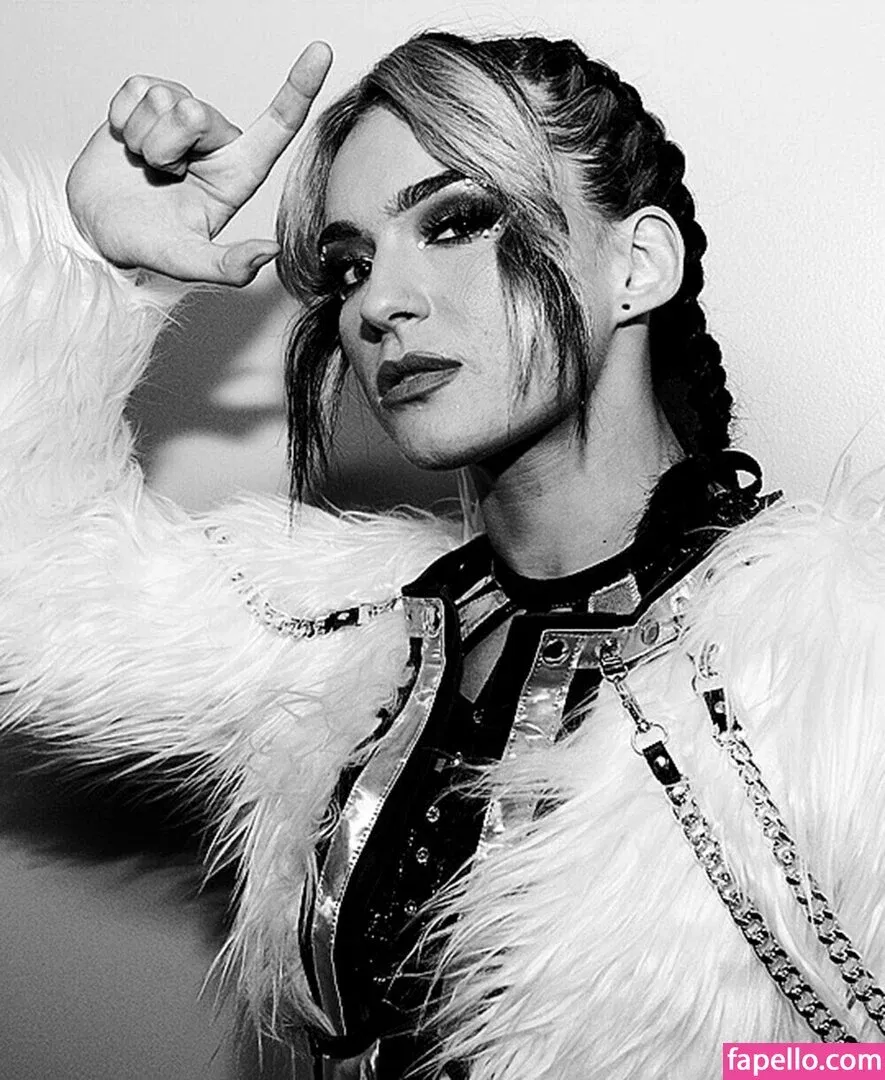 Jaime Hayter Onlyfans Photo Gallery 