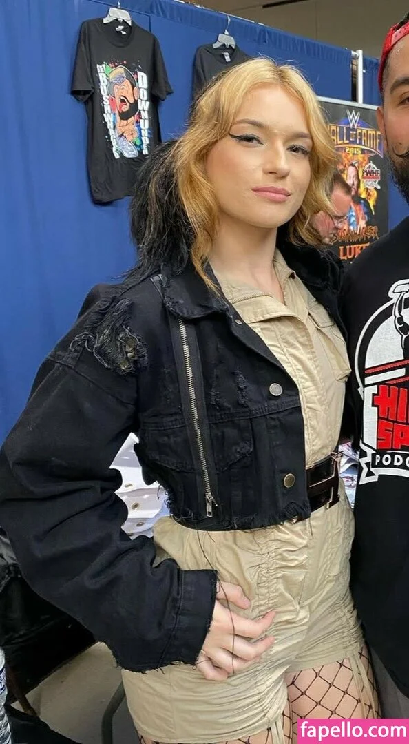 Jaime Hayter Onlyfans Photo Gallery 