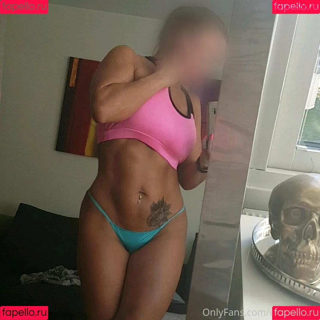 miss-stocking Onlyfans Photo Gallery 