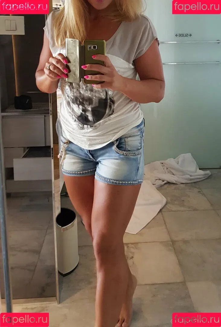 miss-stocking Onlyfans Photo Gallery 