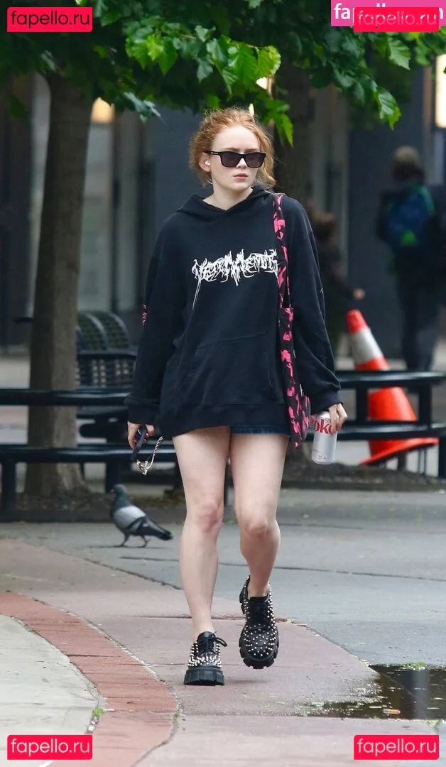 Sadie Sink Onlyfans Photo Gallery 