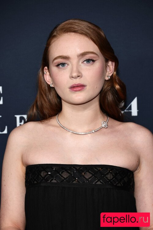 Sadie Sink Nude Onlyfans Photo 42