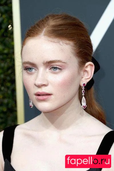 Sadie Sink Nude Onlyfans Photo 15