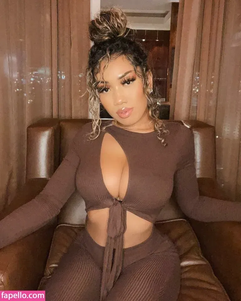 natrl Onlyfans Photo Gallery 