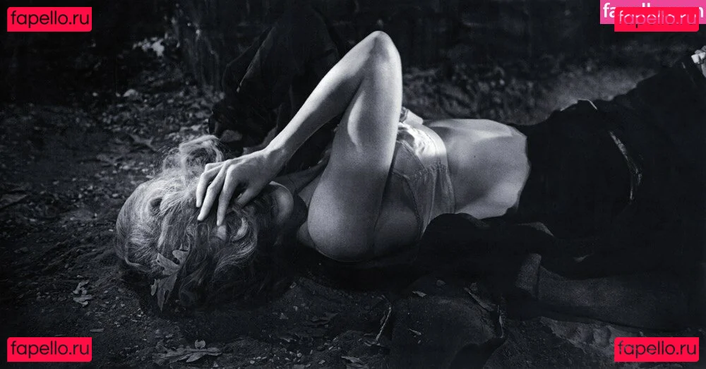 Nicole Kidman Onlyfans Photo Gallery 