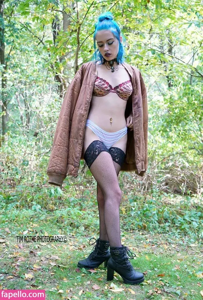 Taylor Evanchak Onlyfans Photo Gallery 